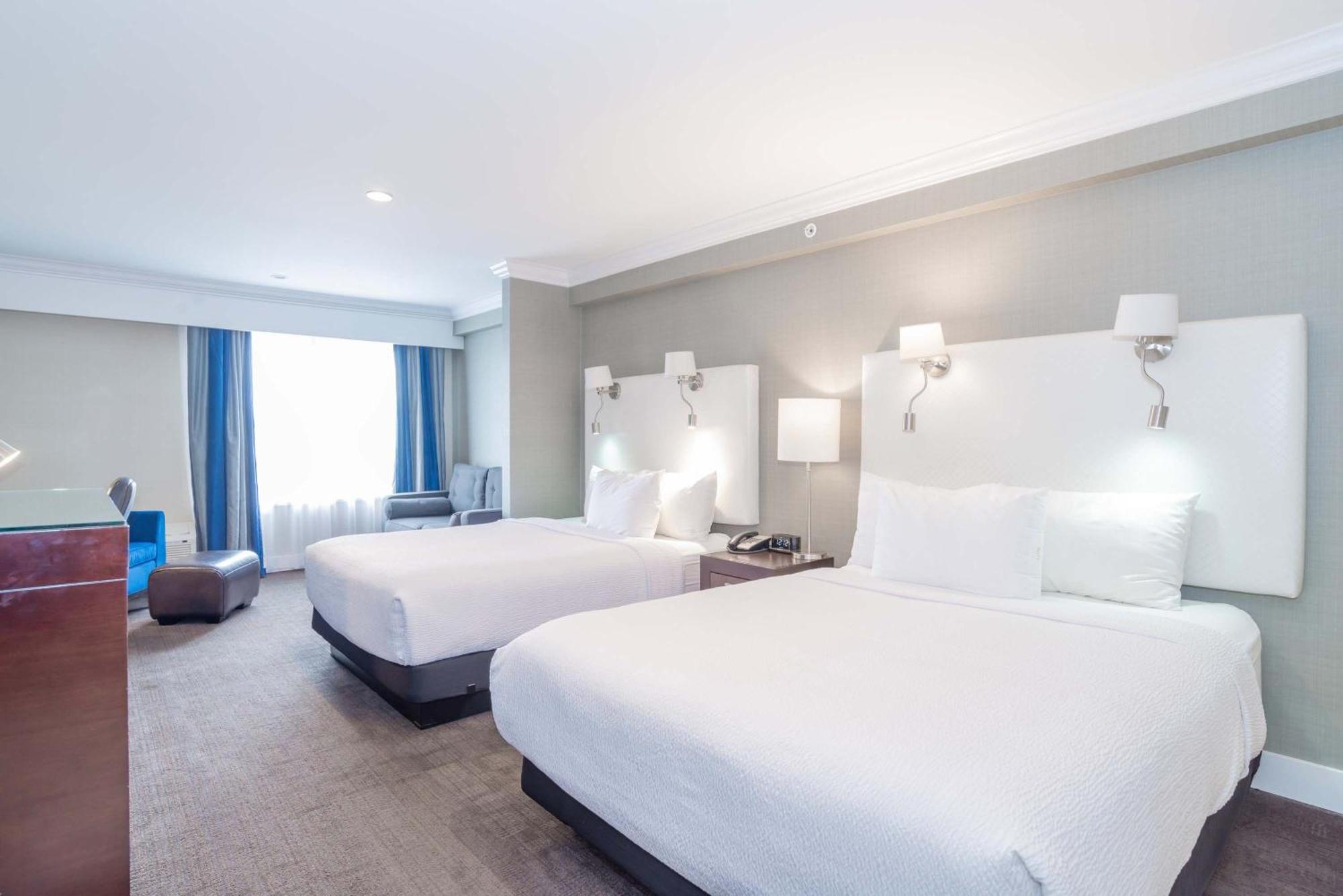 แซนด์แมน โฮเต็ล แอบบอตส์ฟอร์ด แอร์พอร์ต Hotel อับบอทส์ฟอร์ด ภายนอก รูปภาพ